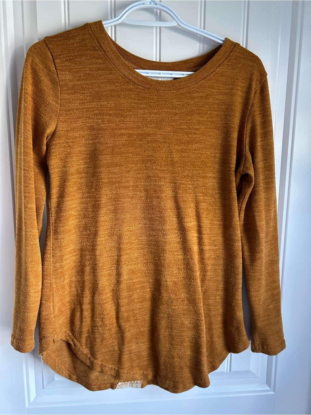 Amaryllis Mustard Heathered Long-Sleeve Scoop Neck Top